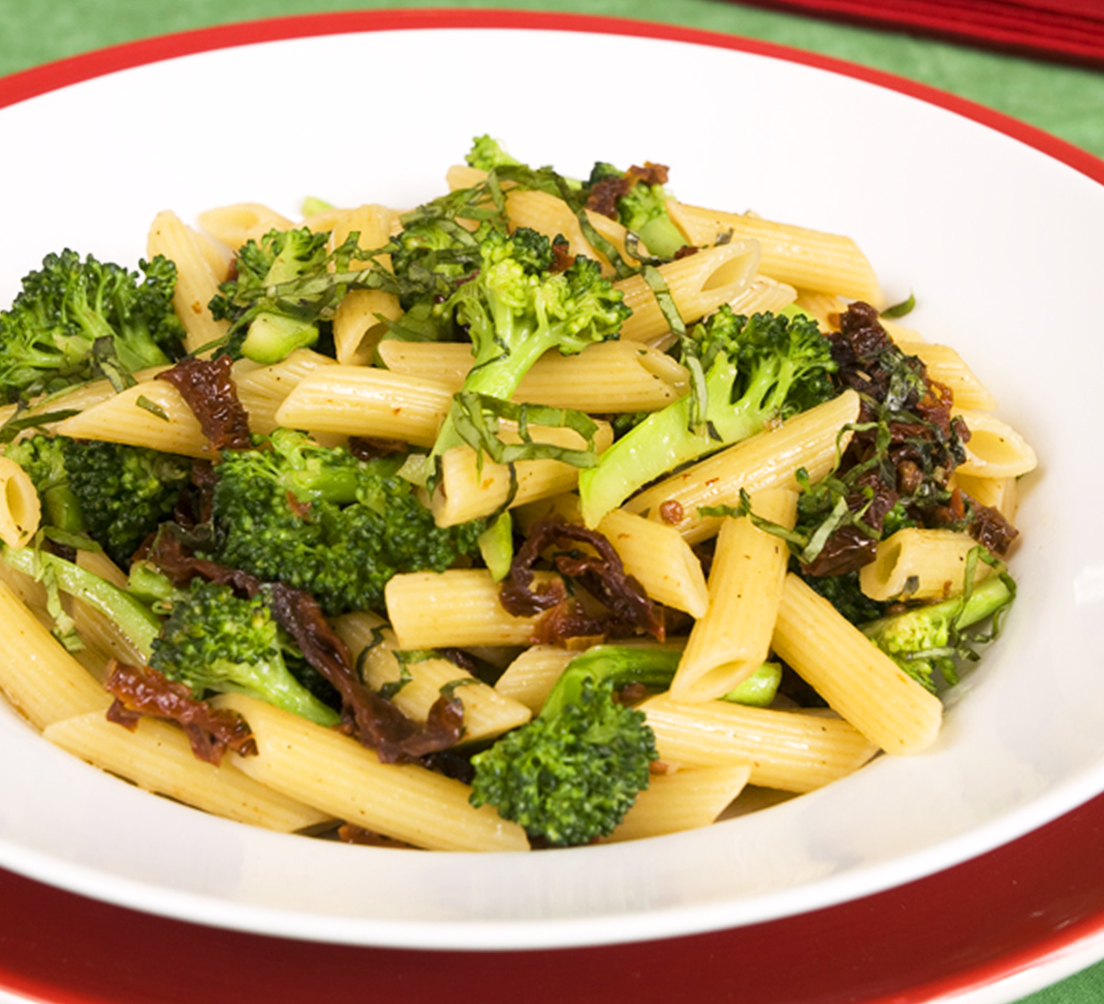 PENNE-BROCCOLI-CLOSE-UP.jpg